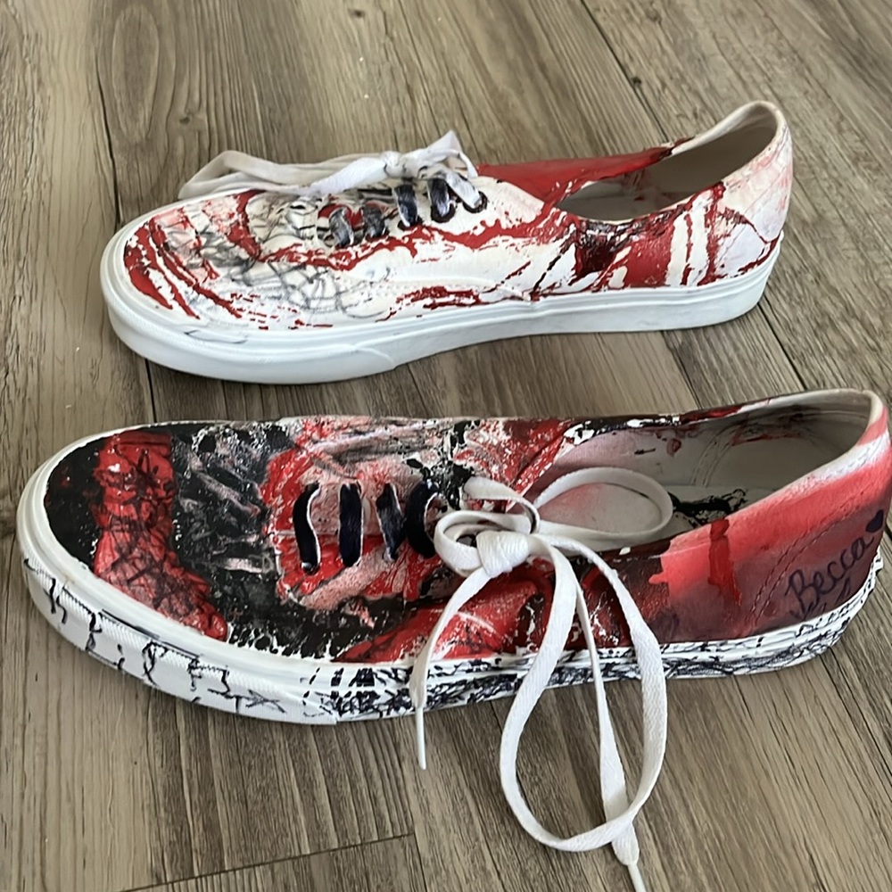 Vans  Halloween very unique custom shoes size 10.5 Man off the wall, Halloween - Picture 7 of 11